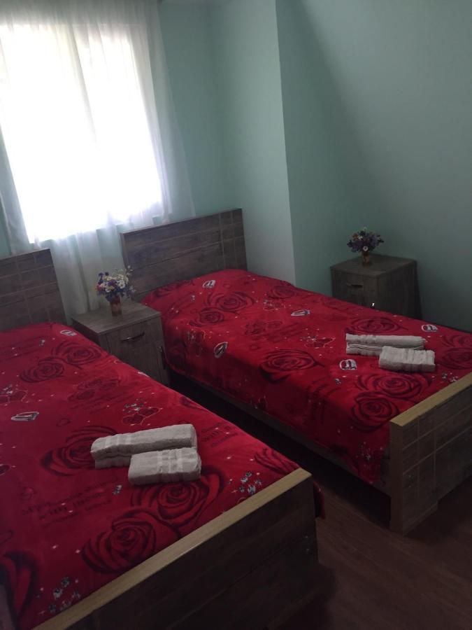 Mate Private Bathrooms Ушґулі Екстер'єр фото